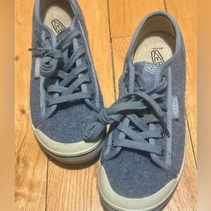 KEEN Elsa Lite Felt Shoes Womens 6.5 Blue Casual Lace Up Sneakers 1025243